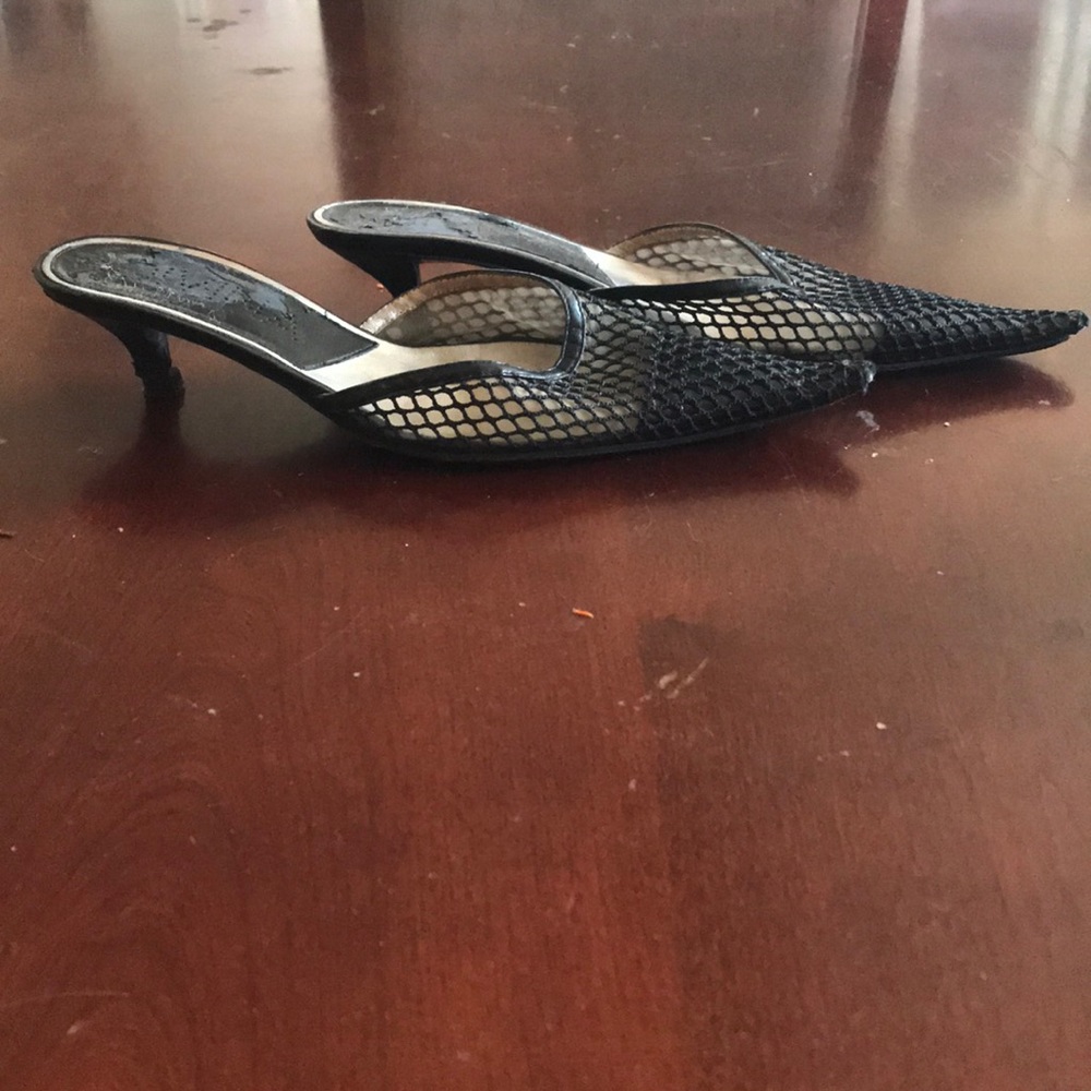 Vero cuoio size 38 fishnet Italian kitten heels